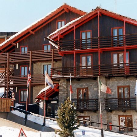 Hotel Biancaneve Sestriere Exterior photo