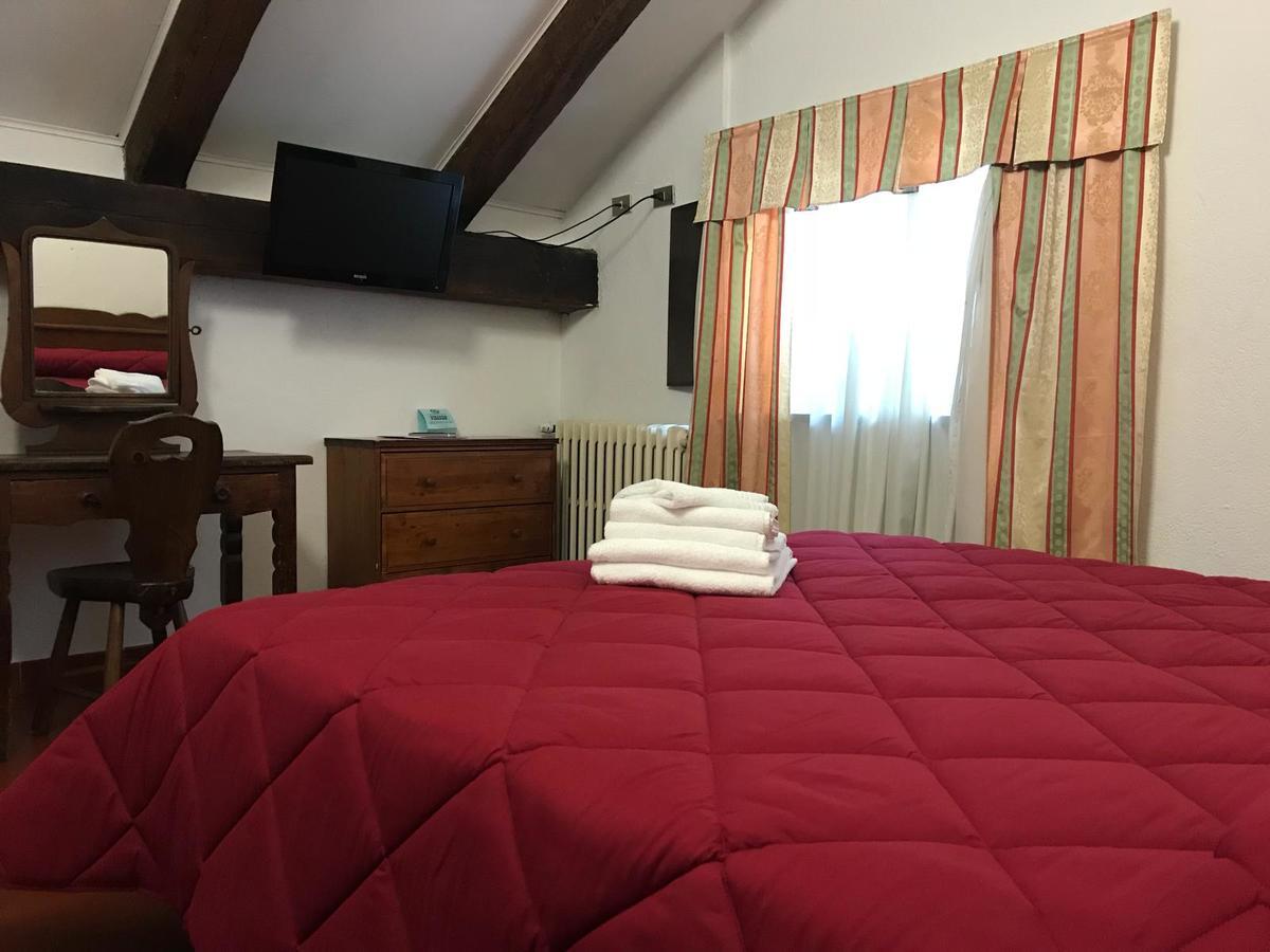 Hotel Biancaneve Sestriere Exterior photo